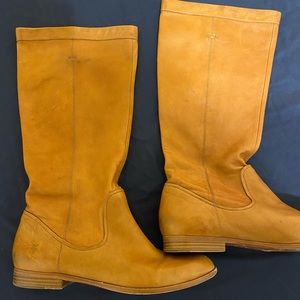 FRYE Cindy Slouch Size 9